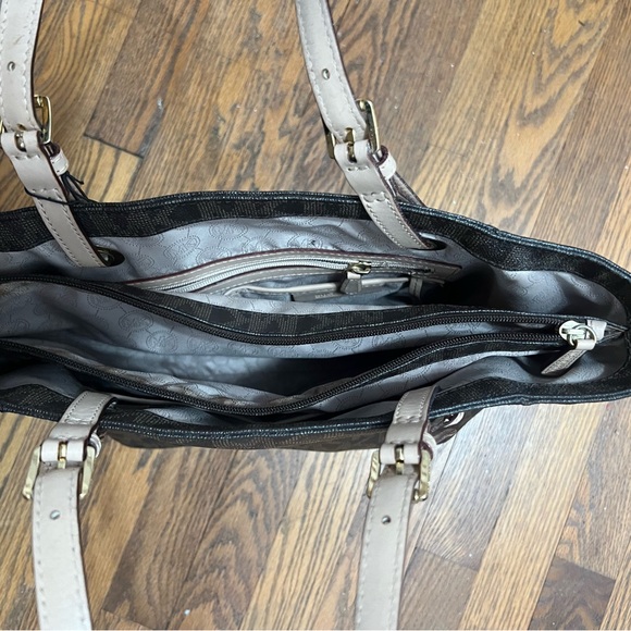 Michael Kors Medium Logo print tote purse - Picture 3 of 5